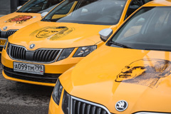 Послушайте! Ситимобил и MyBook предложат пассажирам такси провести поездку под стихотворения Маяковского