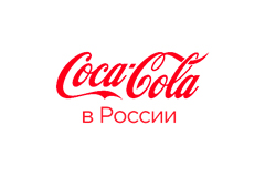 Coca-Cola в России выпустила лимитированную коллекцию одежды и аксессуаров совместно с торговыми сетями Х5 Retail Group