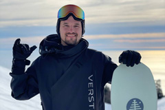 Бренд одежды VERSTA вместе с семикратным чемпионом России по сноуборду Алексеем Соболевым испытывают свои модели 