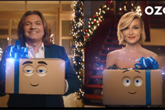 Коробки Ozon спели праздничный джингл в новогодней рекламной кампании