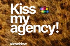 Kiss my agency! IDEW MEDIA запаковало свой мерч с любовью к дню рождению агентства в День святого Валентина